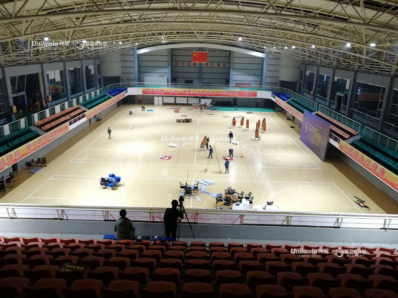 篮球场    学院坐落在祖国西南的避暑之都——林城贵阳市郊